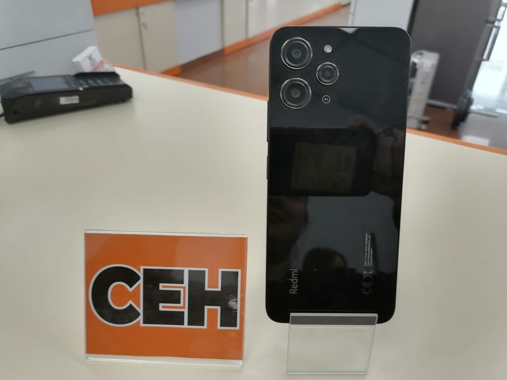 Смартфон Xiaomi Redmi 12 4/128