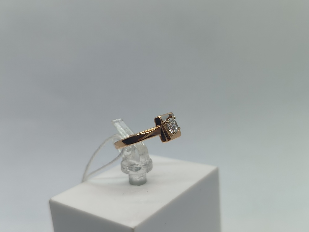 КОЛКМ585 КОЛЬЦО С КАМНЕМ (Au 585)