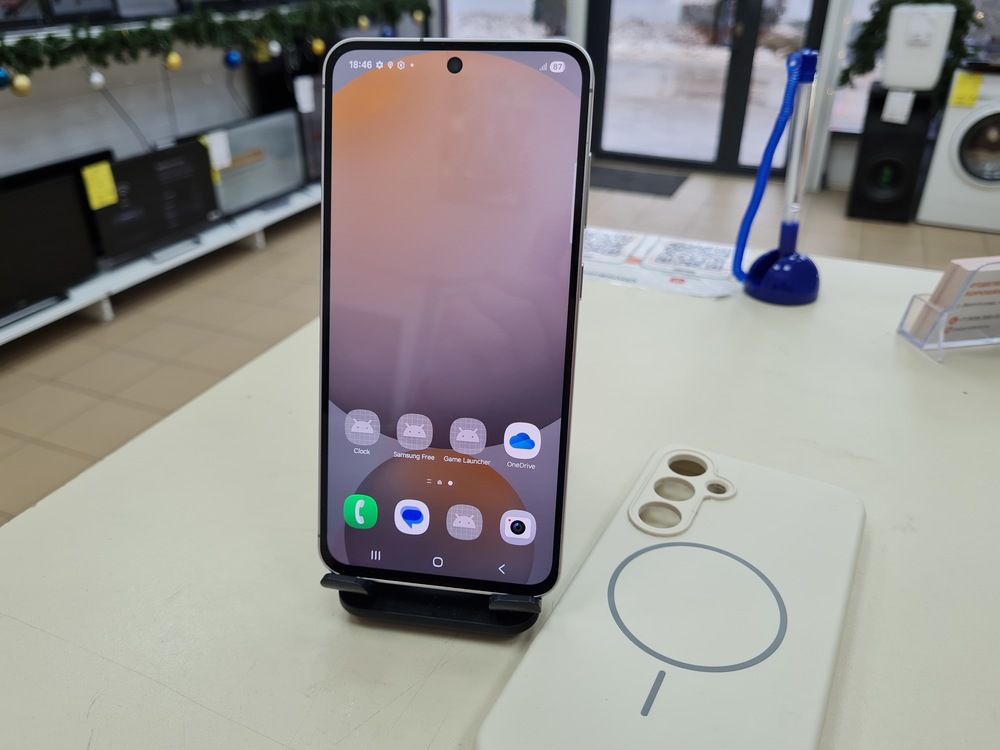 Смартфон Samsung Galaxy S24 FE 8/128