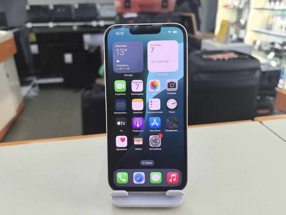 Смартфон Apple iPhone 13 128Gb