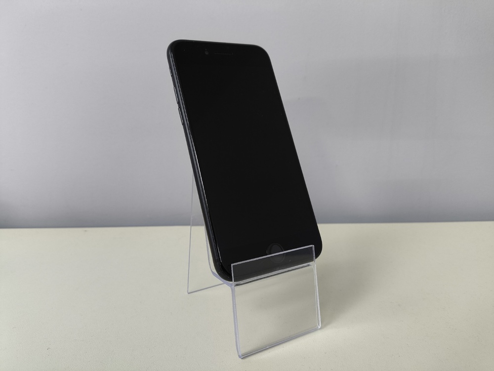 Смартфон Apple Iphone SE 2022 64GB