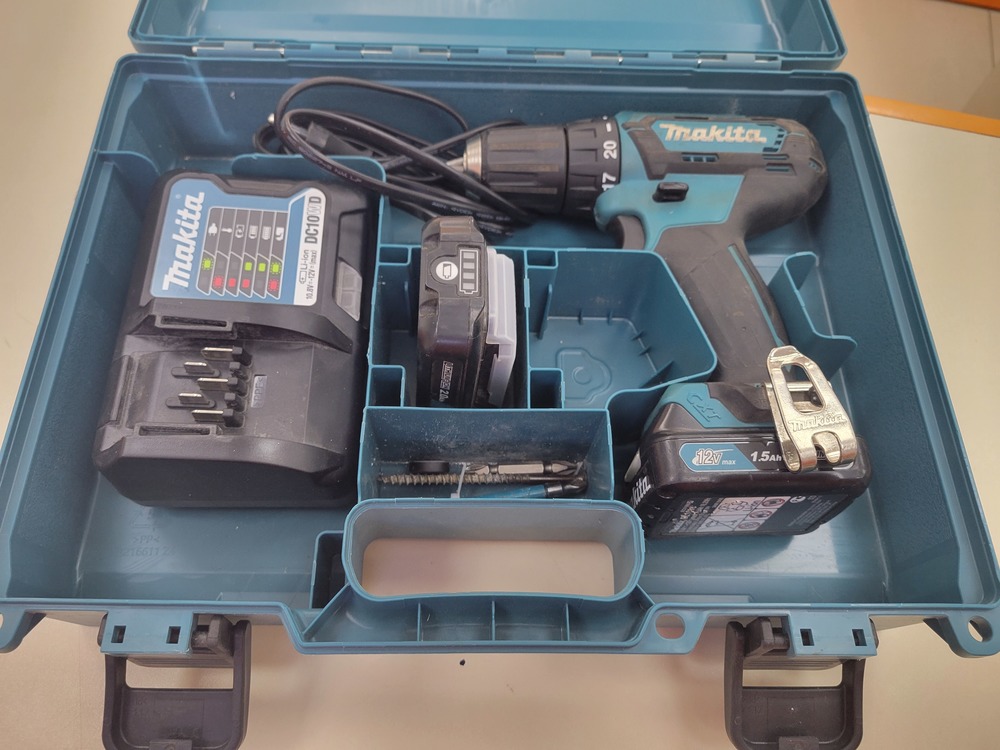 Шуруповерт Makita DF333D