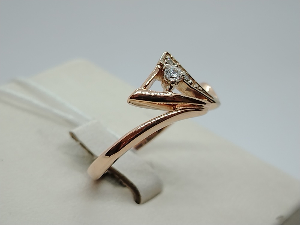 КОЛЬЦО С КАМНЯМИ (Au 585)