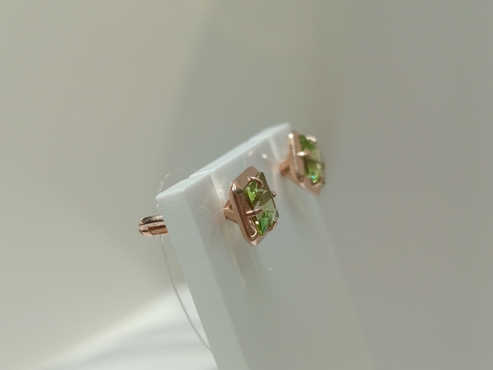 СЕРЬГИ ПУСЕТЫ с камнем (Au 585)