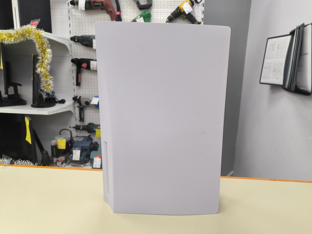 Игровая приставка PlayStation 5 825Gb (С дисководом)