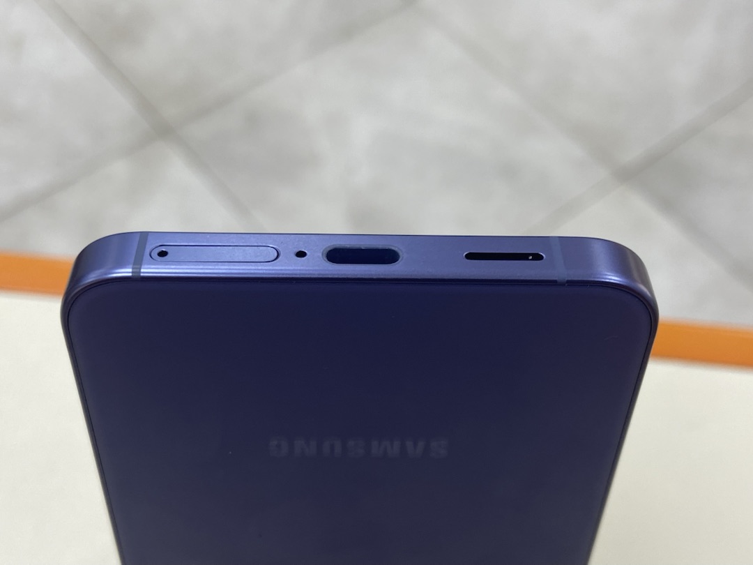 Смартфон Samsung Galaxy S24 8/128