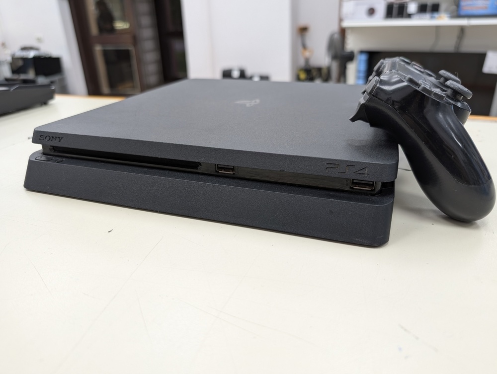 Игровая приставка PlayStation 4 Slim 500GB