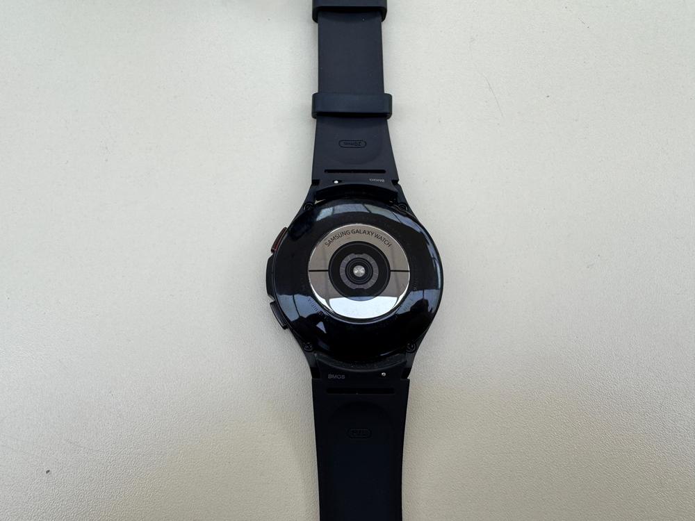 Смарт-часы Samsung Galaxy Watch 4 46mm
