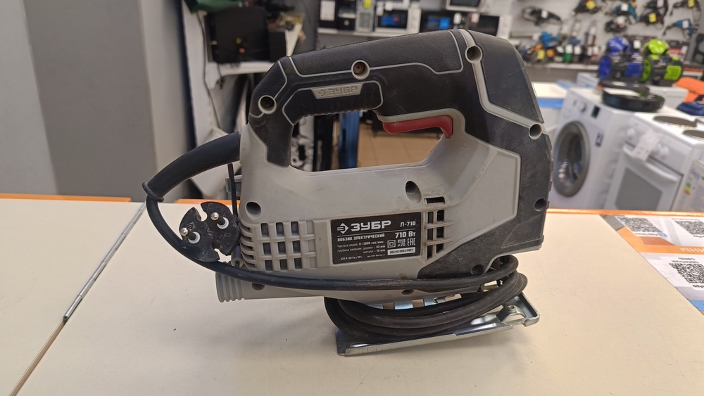 Лобзик Зубр Л-710