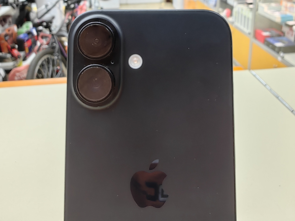 Смартфон Apple Iphone 16 128Gb