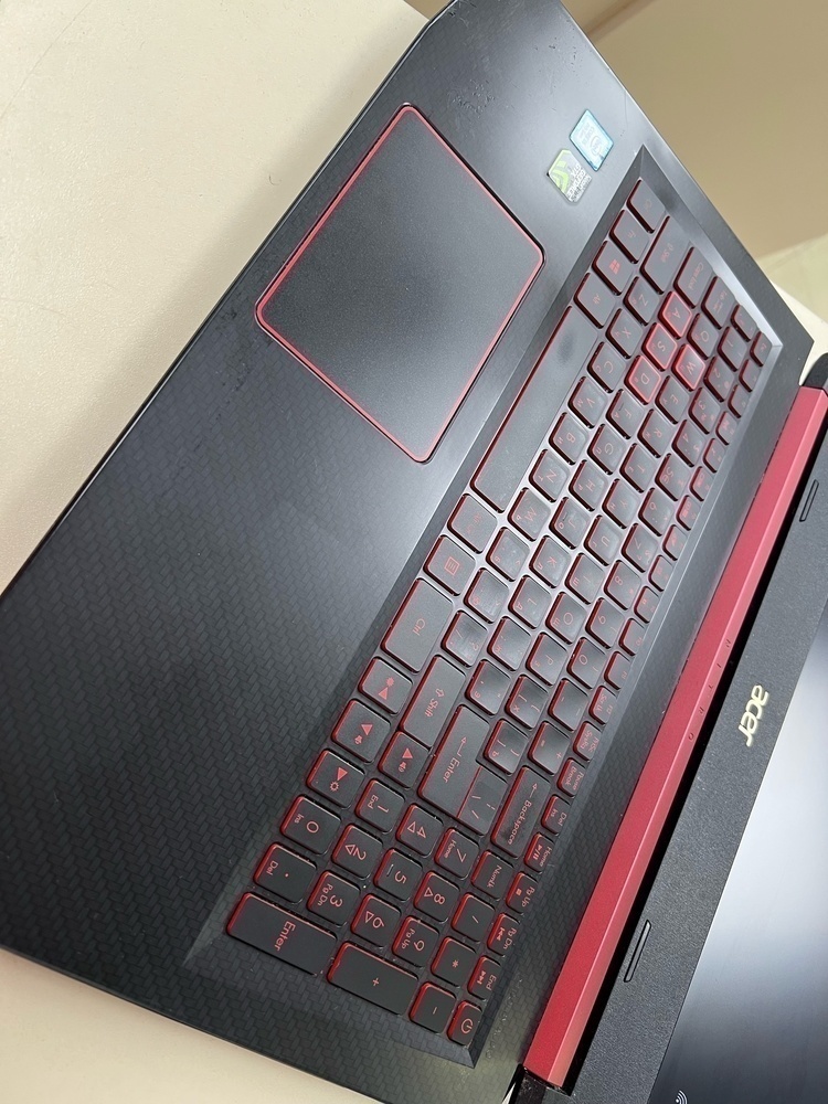 Ноутбук Acer; Core i5-8300H, GeForce GTX 1050 Ti, 16 Гб, 120 Гб, Нет