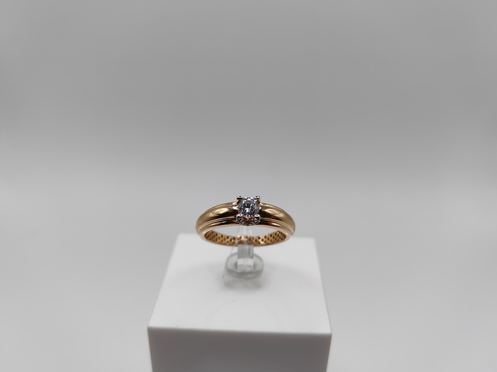 КОЛЬЦО С КАМНЯМИ (Au 585)