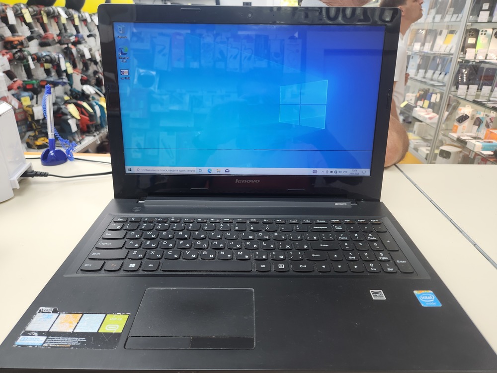 Ноутбук Lenovo; Celeron N2830, HD Graphics, 2 Гб, Нет, 240 Гб