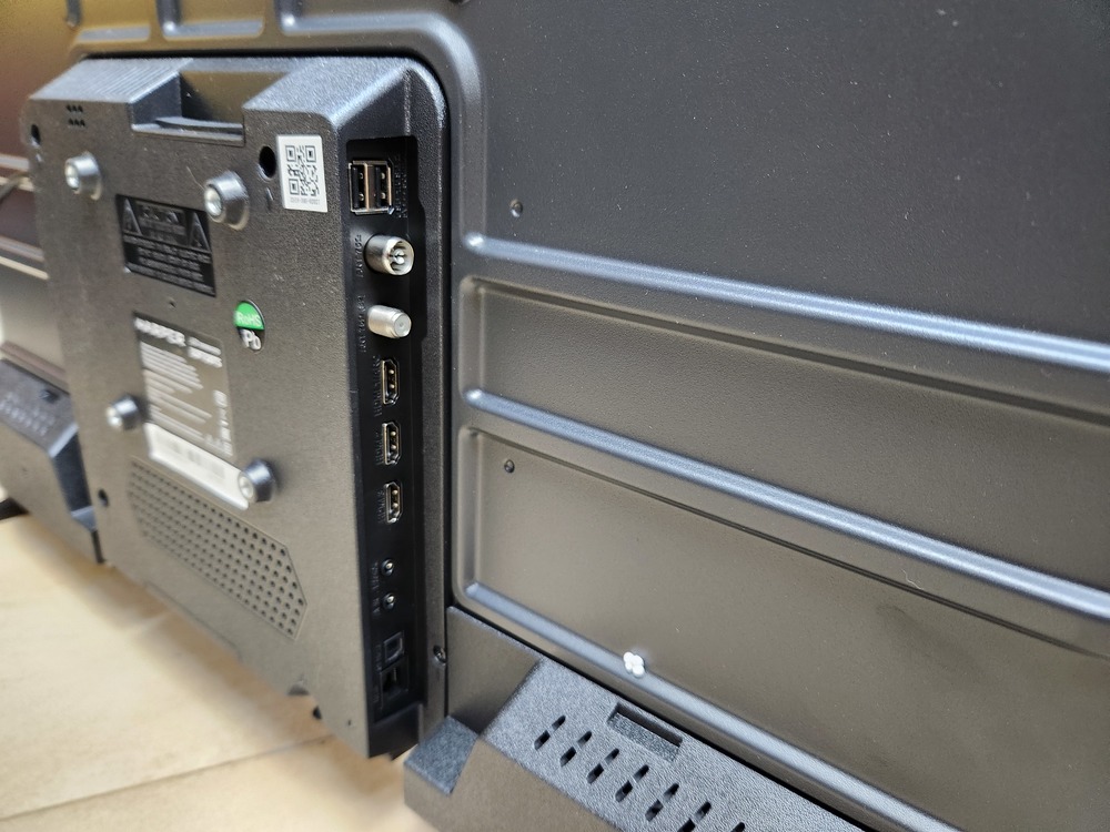 LED Телевизор Harper 32R720TS