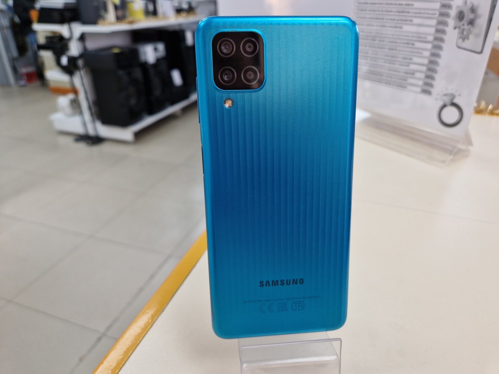 Смартфон Samsung Galaxy M12 4/64
