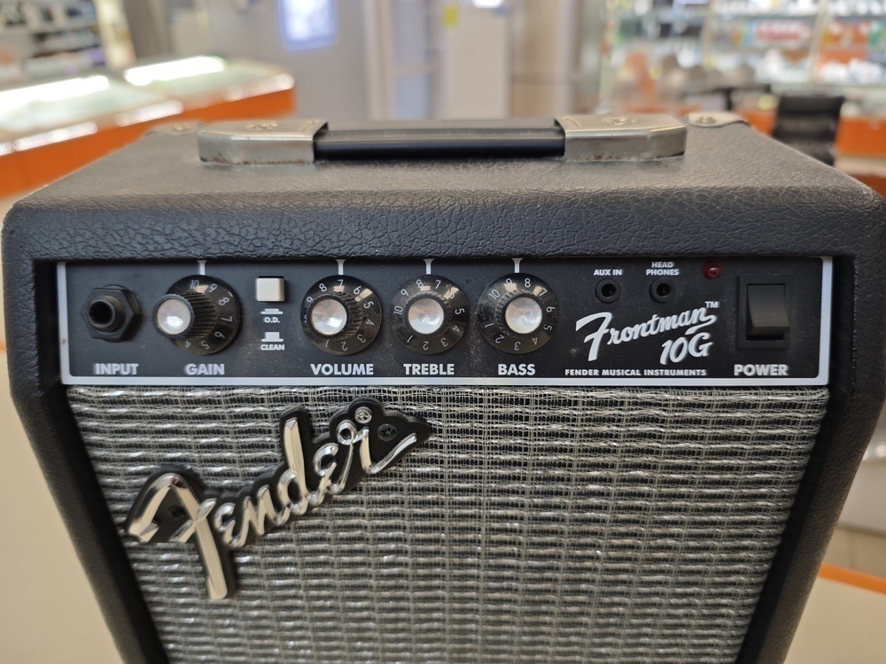 Комбоусилитель для гитар Fender FRONTMAN 10G