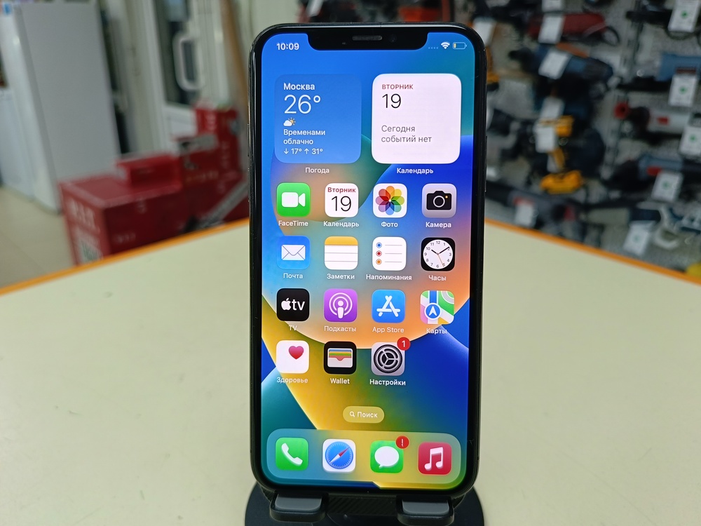 Смартфон Apple iPhone X 64Gb