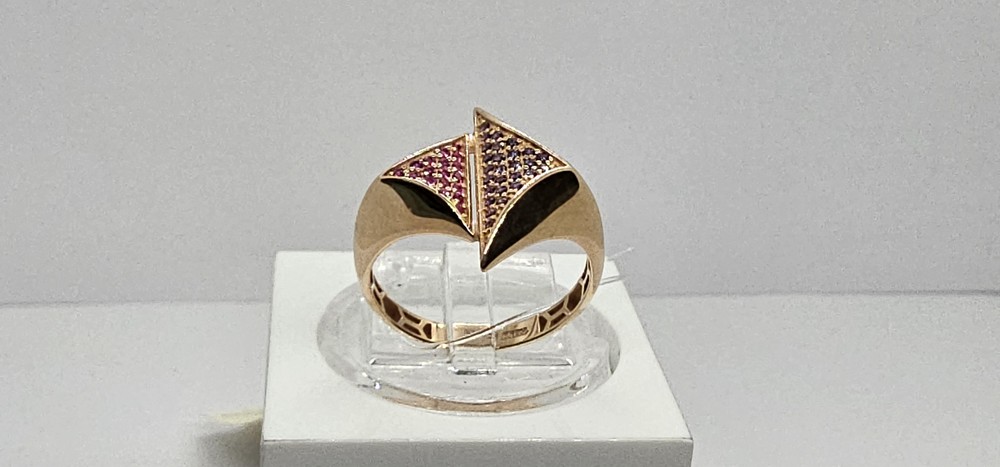 КОЛЬЦО С КАМНЯМИ (Au 585)