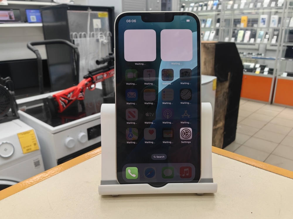 Смартфон Apple iPhone 13 128Gb