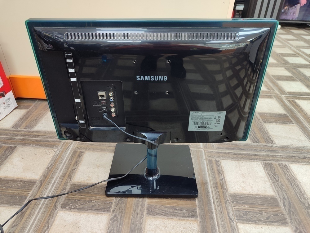 LED Телевизор Samsung T24H390SIX