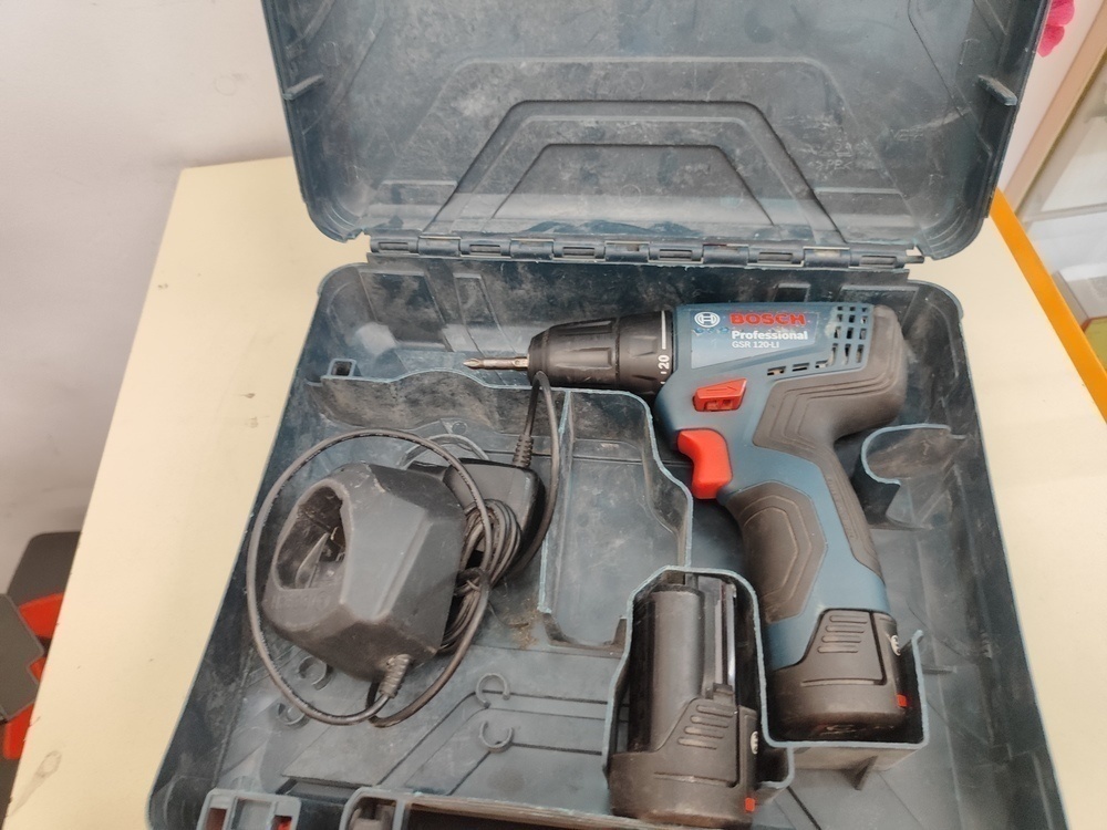 Шуруповерт Bosch GSR 120-LI