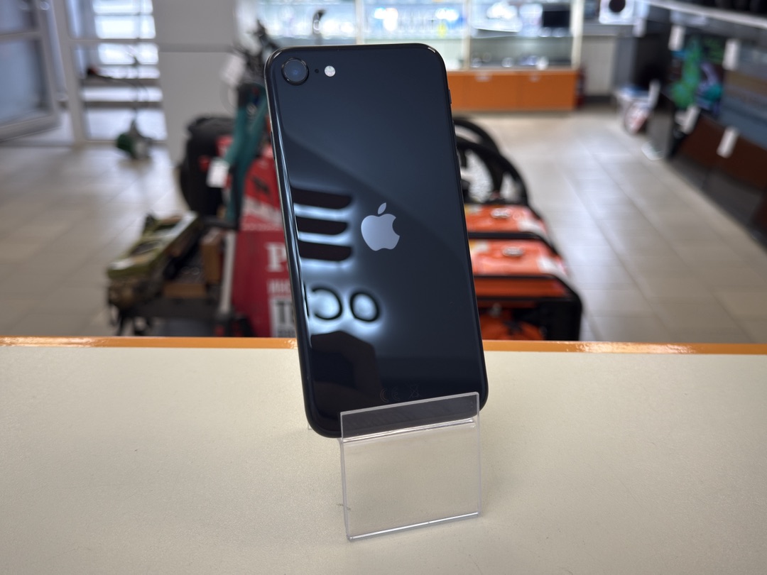 Смартфон Apple iPhone SE 2020 128Gb