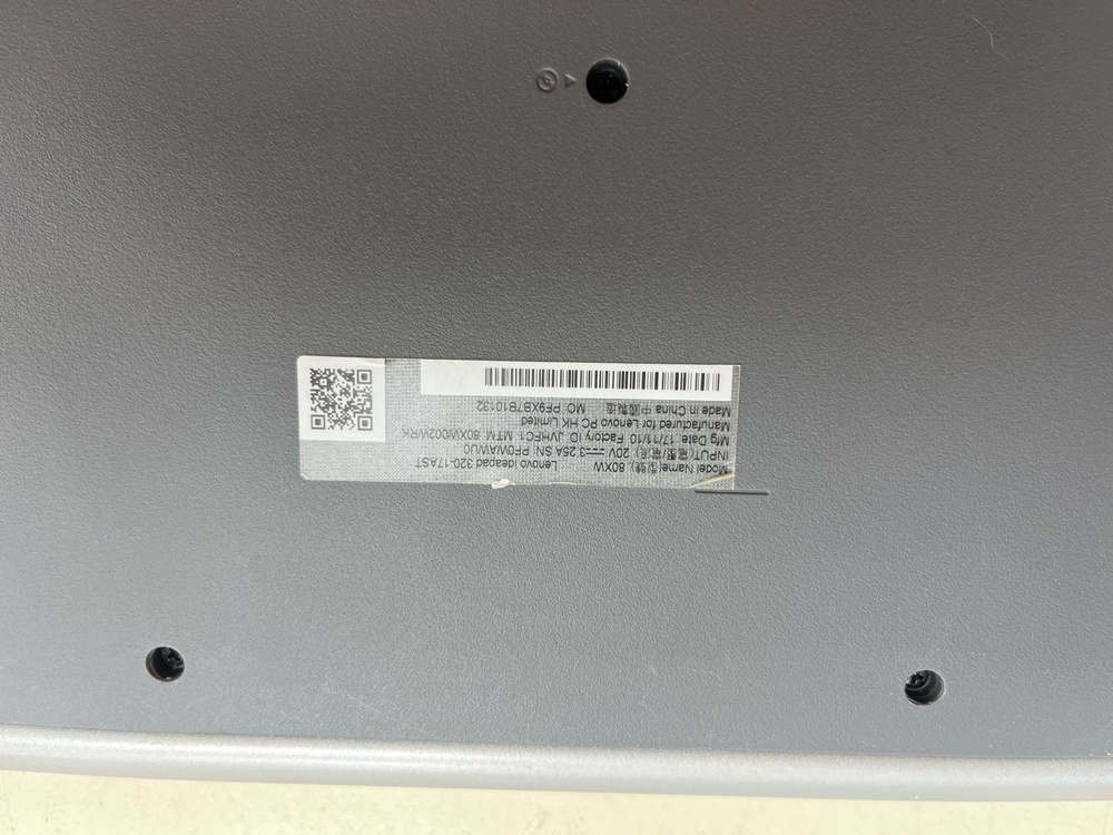 Ноутбук Lenovo Ideapad 320-17AST; A6-9220, Radeon 530, 4 Гб, 240 Гб, Нет