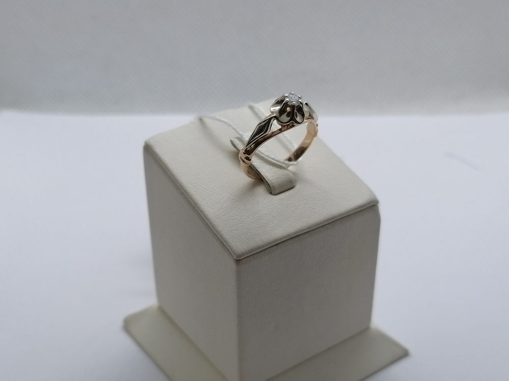 КОЛКМ585 КОЛЬЦО С КАМНЕМ (Au 585)