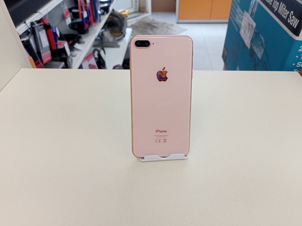 Смартфон Apple iPhone 8 Plus 64Gb