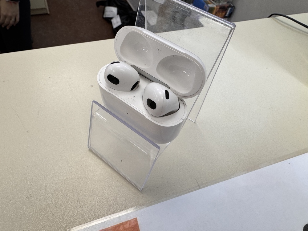 Наушники беспроводные Apple Airpods 3