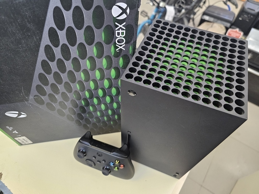 Игровая приставка Xbox Series X 1Tb Игровая приставка Xbox Series X 1Tb