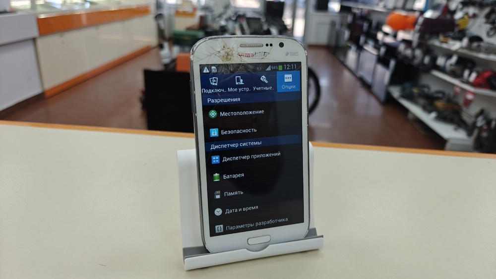 Смартфон Samsung GT-I9082 Grand Galaxy