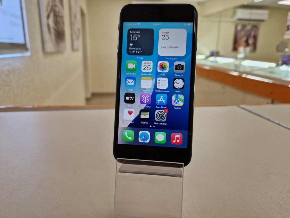 Смартфон Apple iPhone SE 2020 64Gb