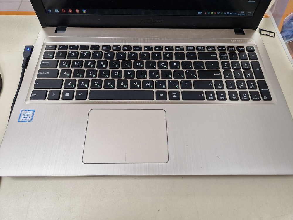 Ноутбук ASUS K540u; Core i3-7020U, GeForce MX110, 12 Гб, Нет, 1 Tb
