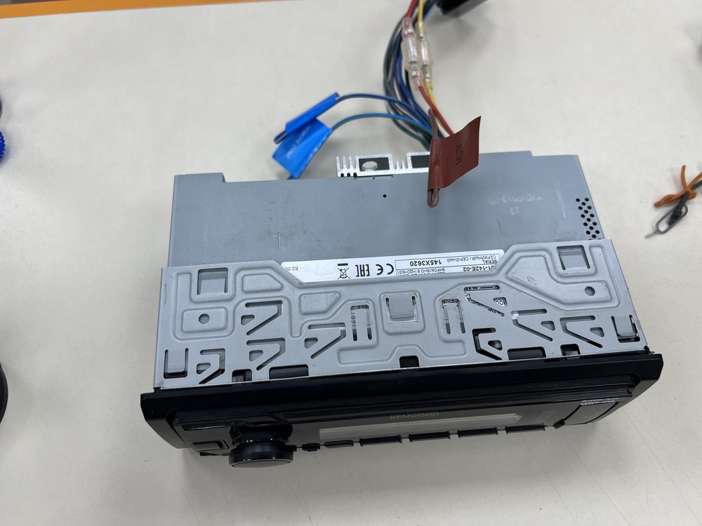 Автомагнитола Kenwood Kmm-105ry