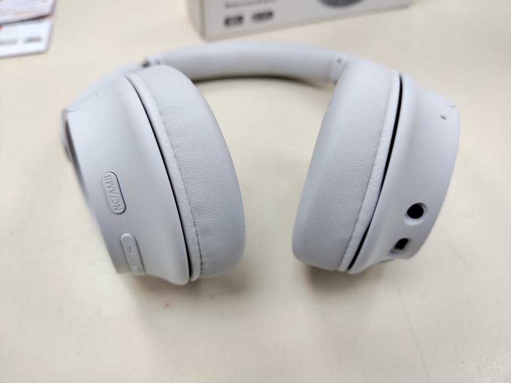 Наушники беспроводные SONY WH-CH720N