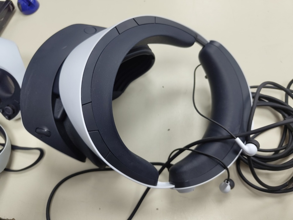 Игровая приставка  SonyPlaystation VR 2