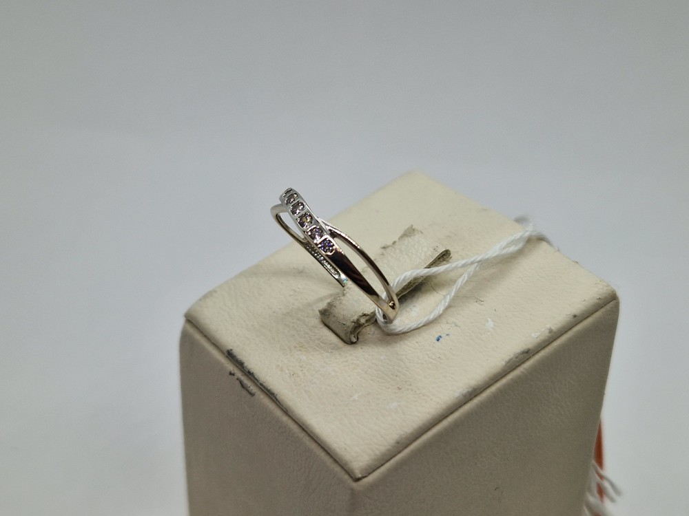 КОЛКМИ585 КОЛЬЦО С КАМНЯМИ (Au 585) КОЛКМИ585 КОЛЬЦО С КАМНЯМИ (Au 585)