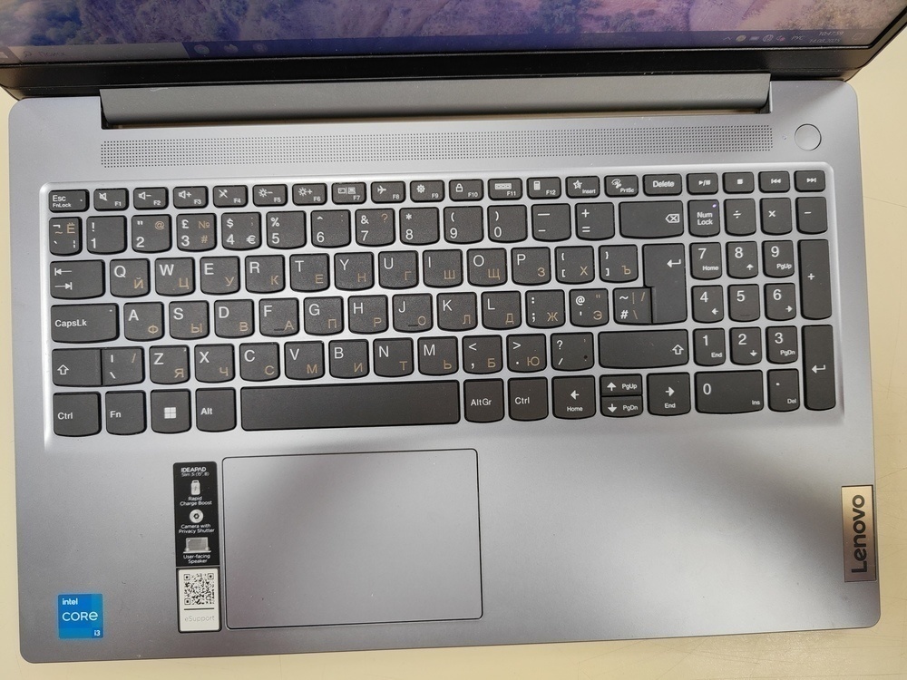 Ноутбук Lenovo IdealPad Slim 3i; Core i3-1305U, Intel UHD Graphics, 8 Гб, 250 Гб, Нет
