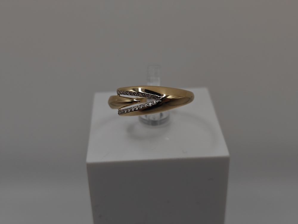 КОЛКМИ585 КОЛЬЦО С КАМНЯМИ (Au 585)