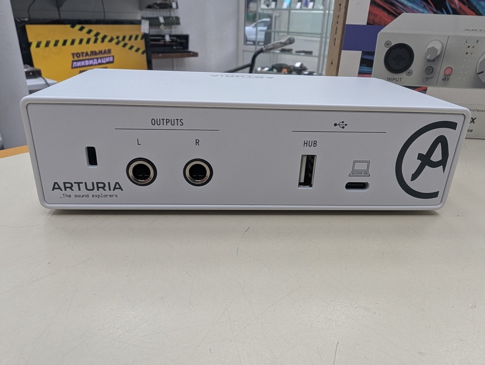 Внешняя звуковая карта Arturia MiniFuse 1