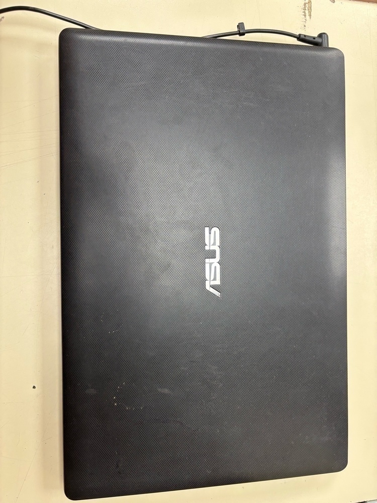 Ноутбук ASUS; Core i3-3217U, Intel UHD Graphics, 4 Гб, Нет, 500 Гб