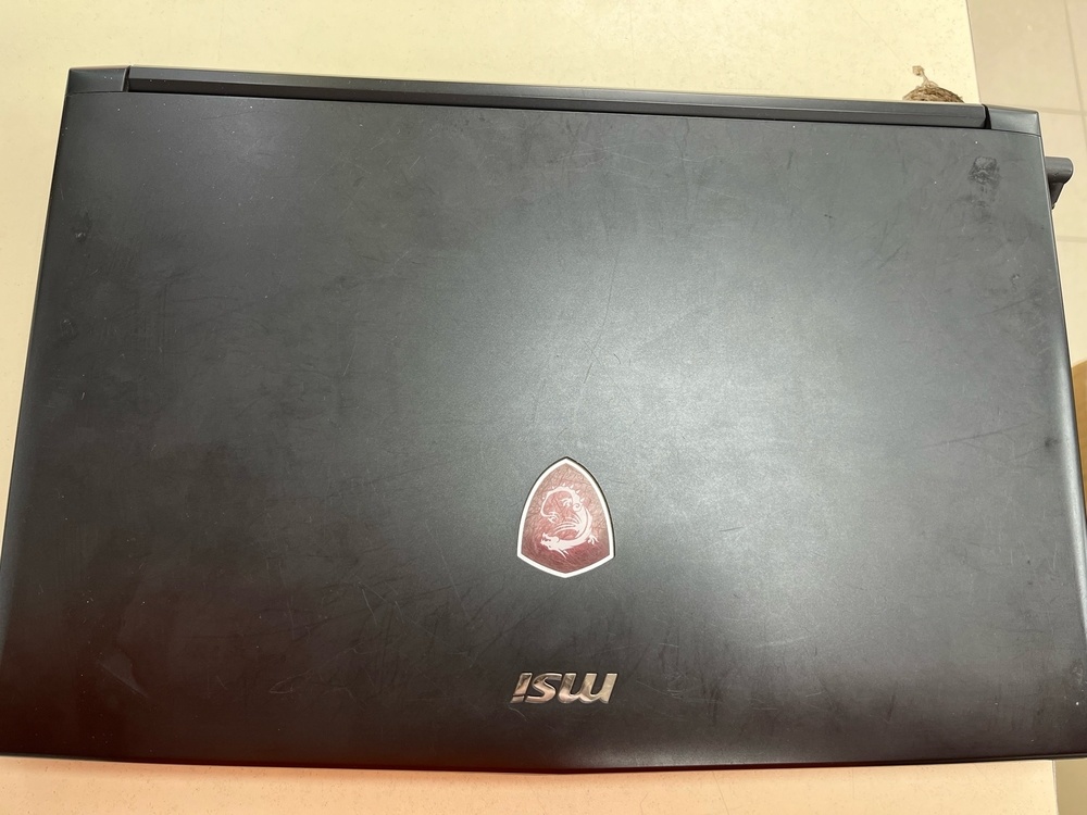 Ноутбук MSI; Core i7-7700HQ, Intel UHD Graphics 630, 16 Гб, 240 Гб, Нет