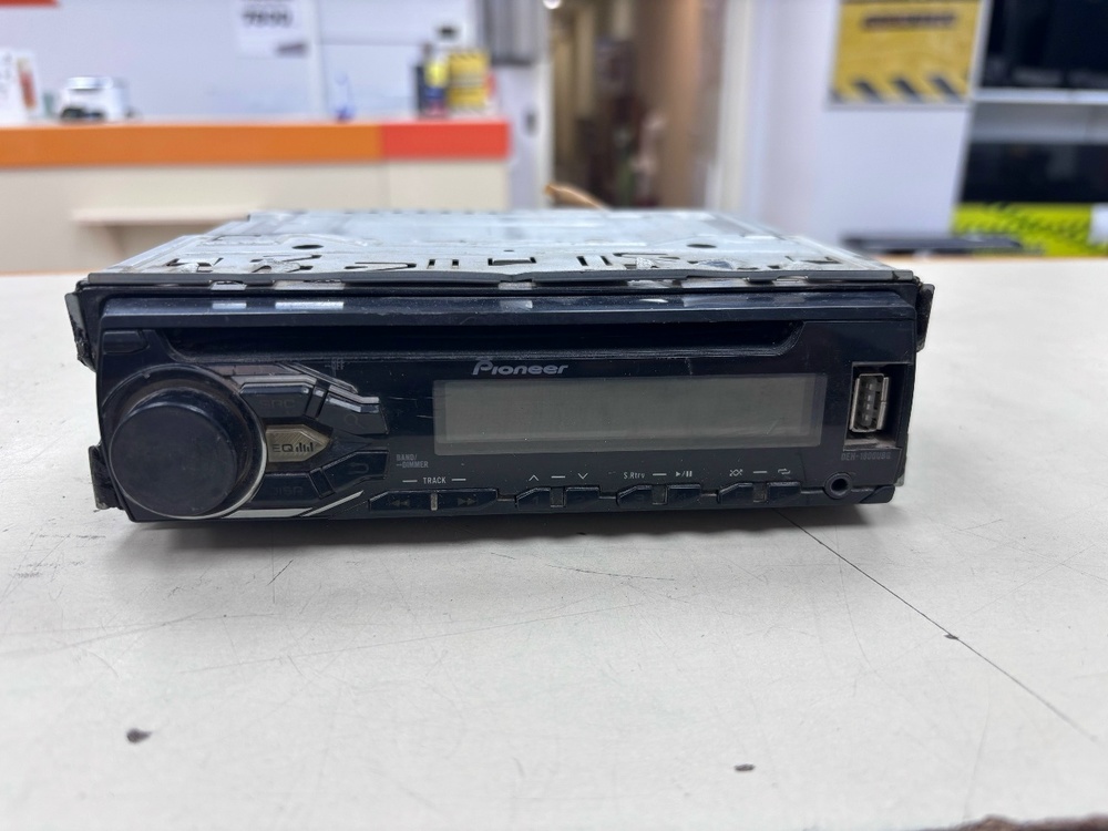 Автомагнитола Pioneer DEH-1800UBG