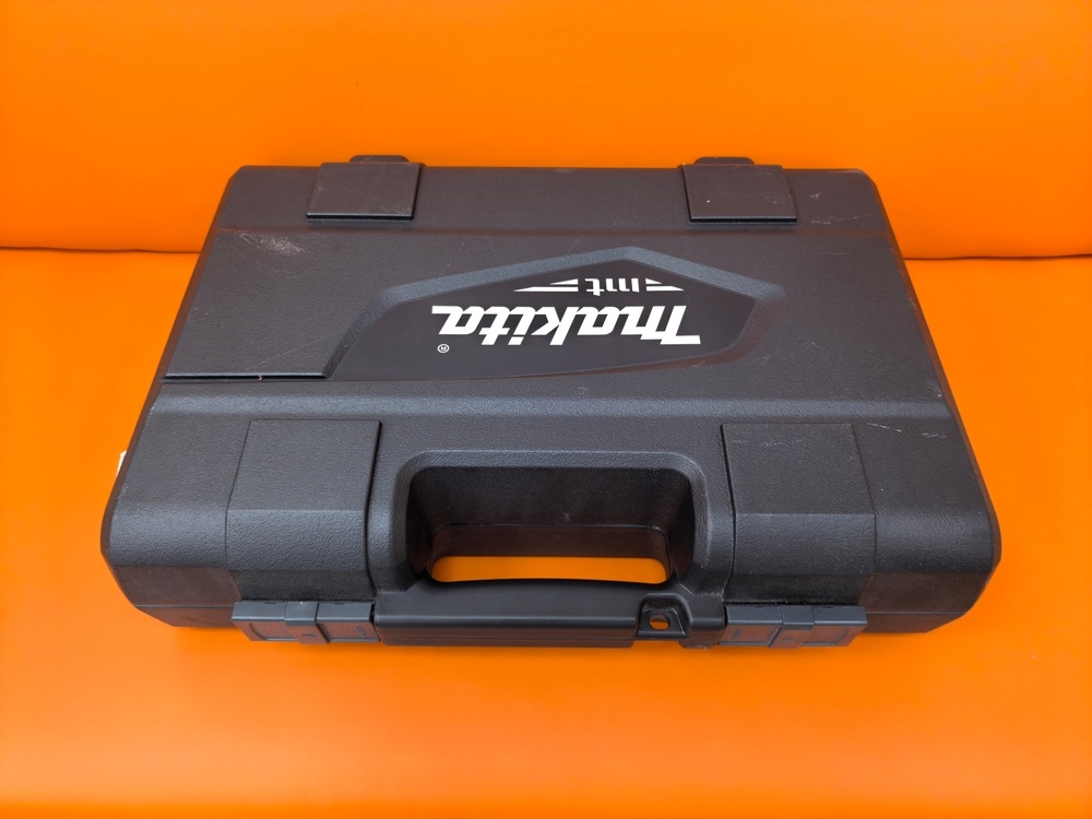 Перфоратор Makita M8701