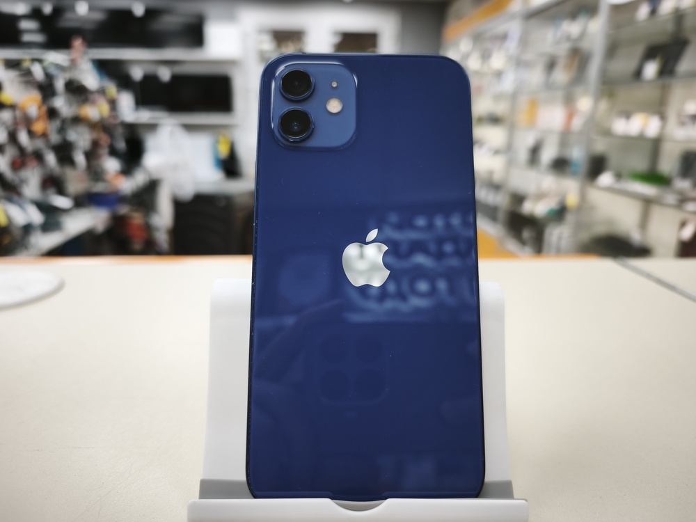 Смартфон Apple iPhone 12 128Gb
