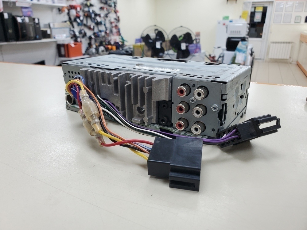 Автомагнитола Pioneer MVH-S520BT