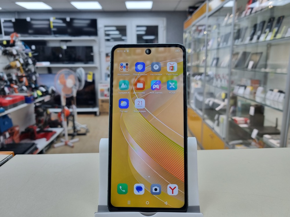 Смартфон Infinix Smart 8 4/128