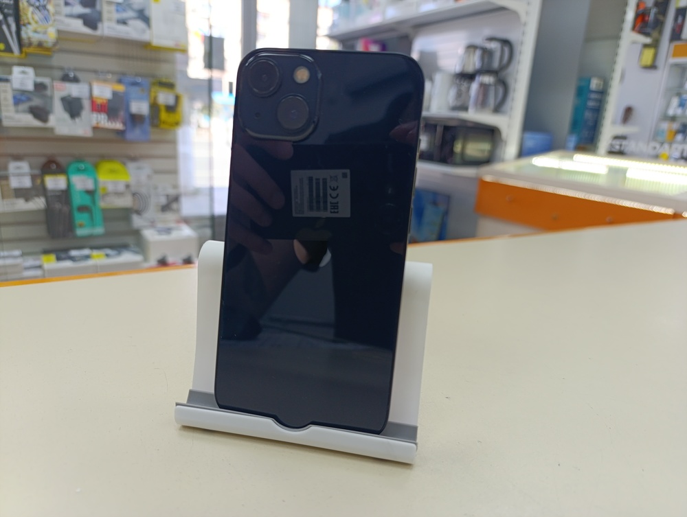 Смартфон Apple iPhone 13 128Gb
