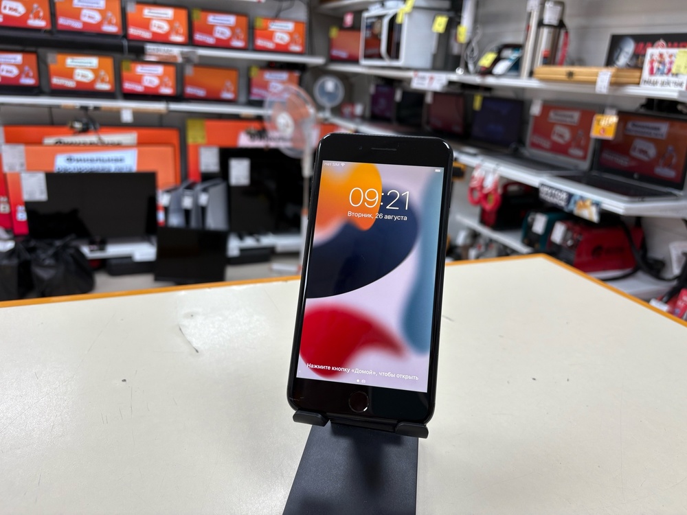Смартфон Apple iPhone 7 Plus 32Gb